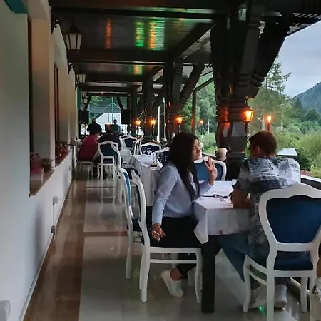 Chez Marie Guest house Brates