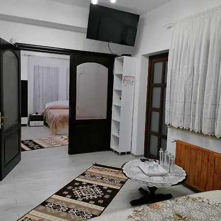 Chez Marie Guest house *